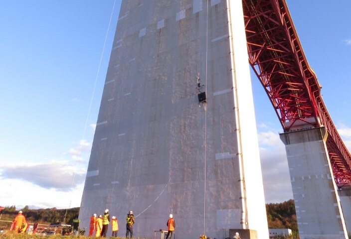 壁昇降点検ロボット [イメージ]